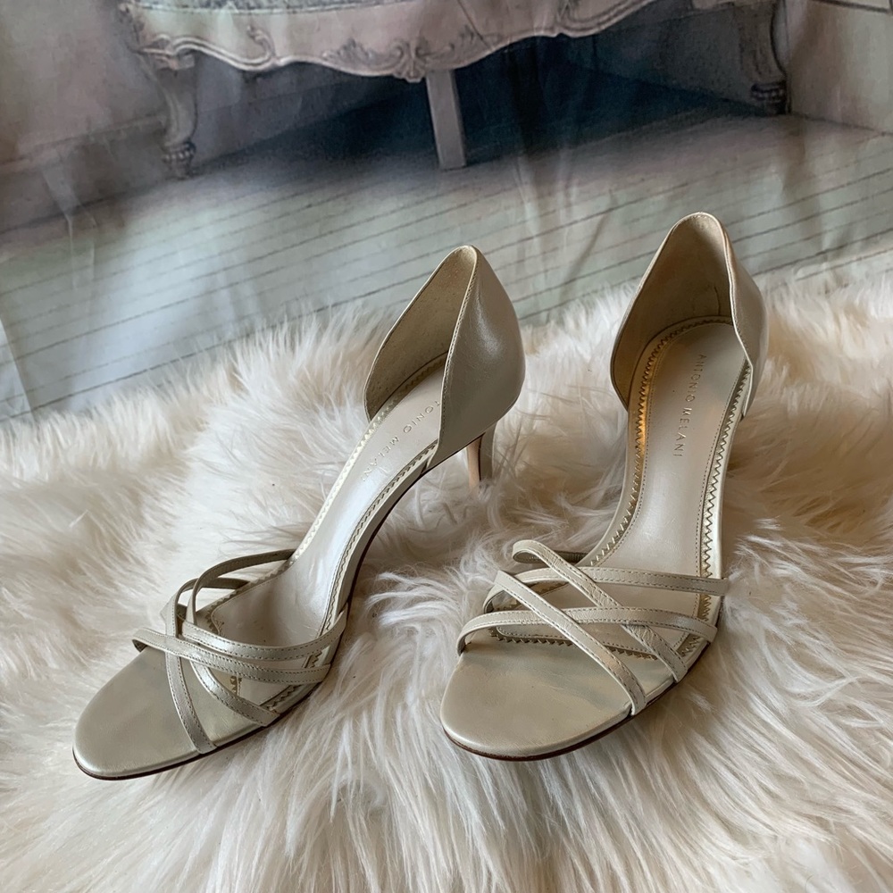 Antonio Melani wedding/ bridesmaid strappy Heels